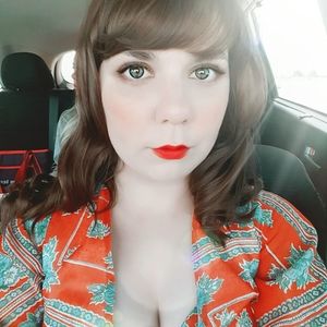 Meet your Posher, Devin